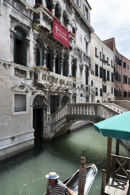 Residenza Ruga Giuffa Venice 2*, Castello (Varese)