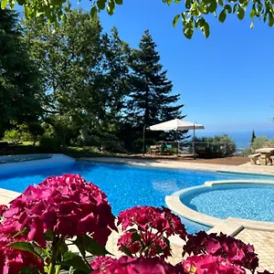  Bed & Breakfast La Terrazza Sulla Versilia Italia