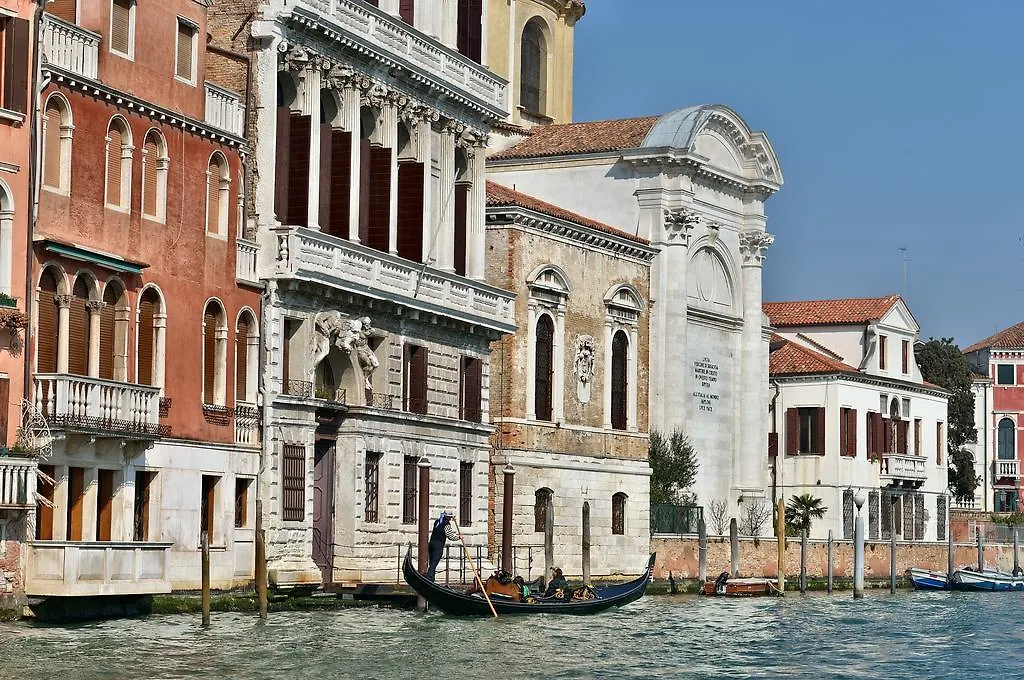 Bed & Breakfast Residenza Ruga Giuffa Venice