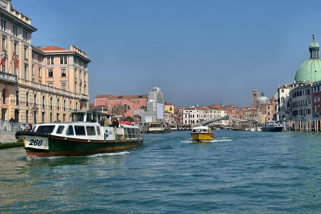 ** Bed & Breakfast Residenza Ruga Giuffa Venice Italy