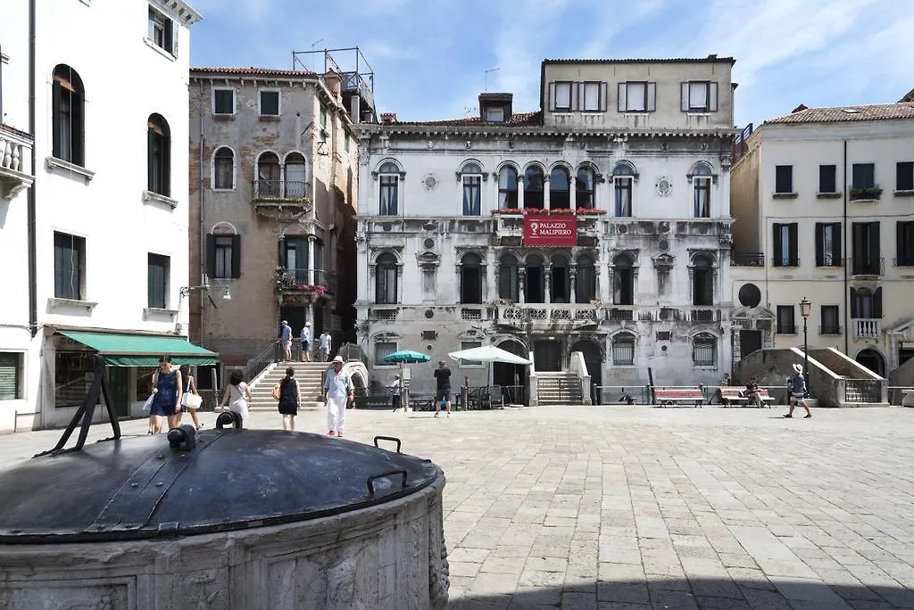 Residenza Ruga Giuffa Venice