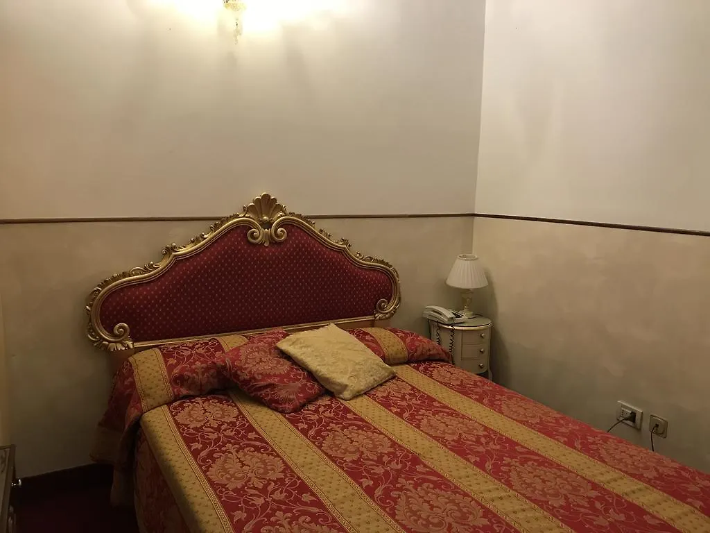 Residenza Ruga Giuffa Venice Italy