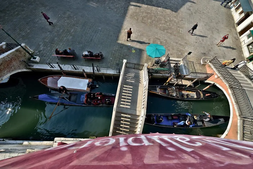 Residenza Ruga Giuffa Venice Italy