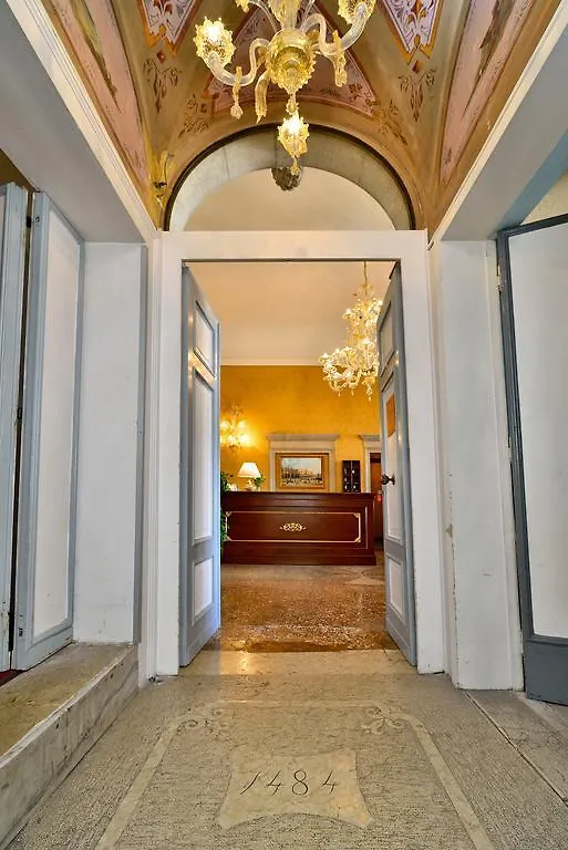 Residenza Ruga Giuffa Venice Bed & Breakfast